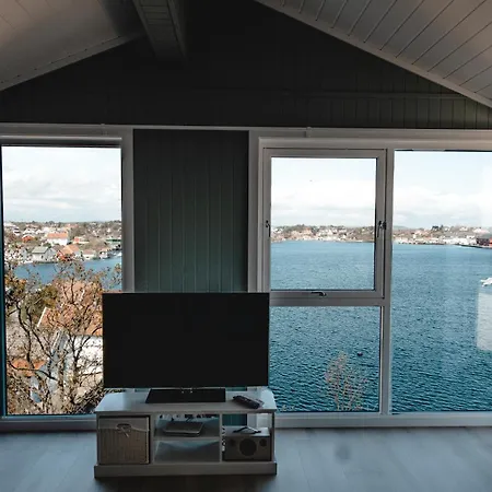 Fantastic Views, Private Pier And Swimming Platform, Flekkeroy, Kristiansand, Boat Feriehus *