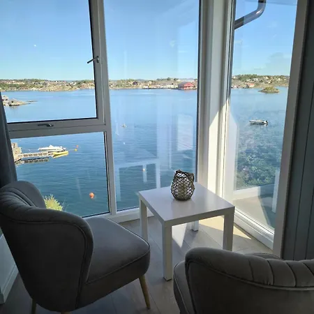 Fantastic Views, Private Pier And Swimming Platform, Flekkeroy, Kristiansand, Boat בית נופש