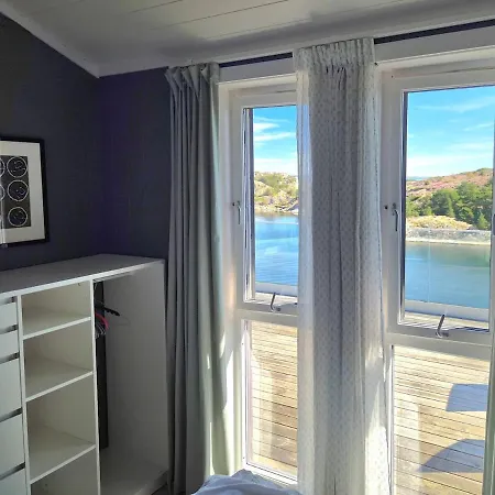 Fantastic Views, Private Pier And Swimming Platform, Flekkeroy, Kristiansand, Boat Feriehus Kristiansand